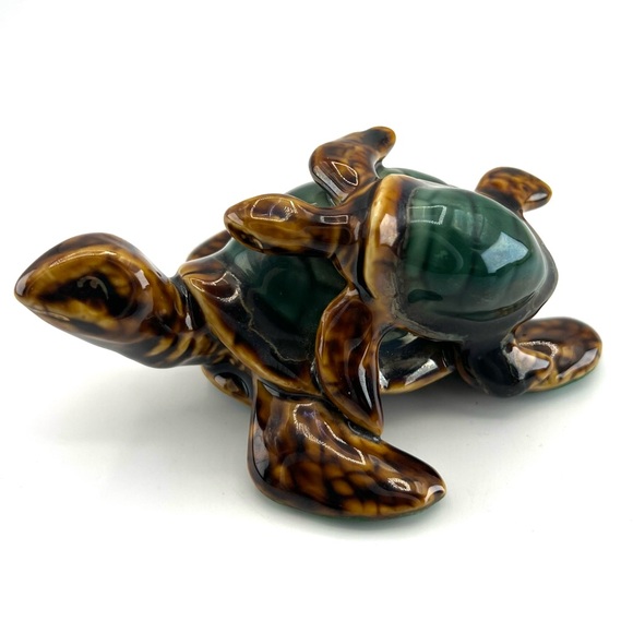 Ceramic Sea Turtle w/ Baby on Back Glazed Brown & Green Figurine - Picture 1 of 8